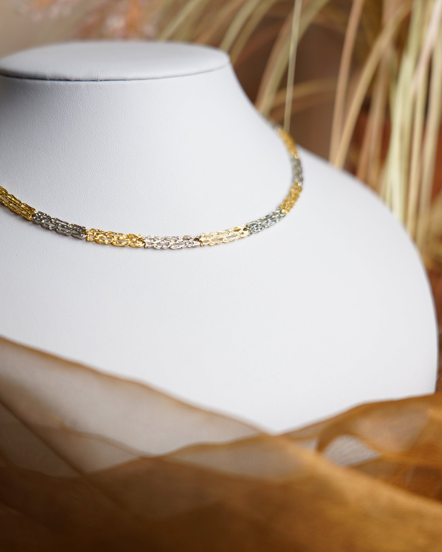 „Royal Grid“ – Kette aus 750/- Gelb- & Weißgold