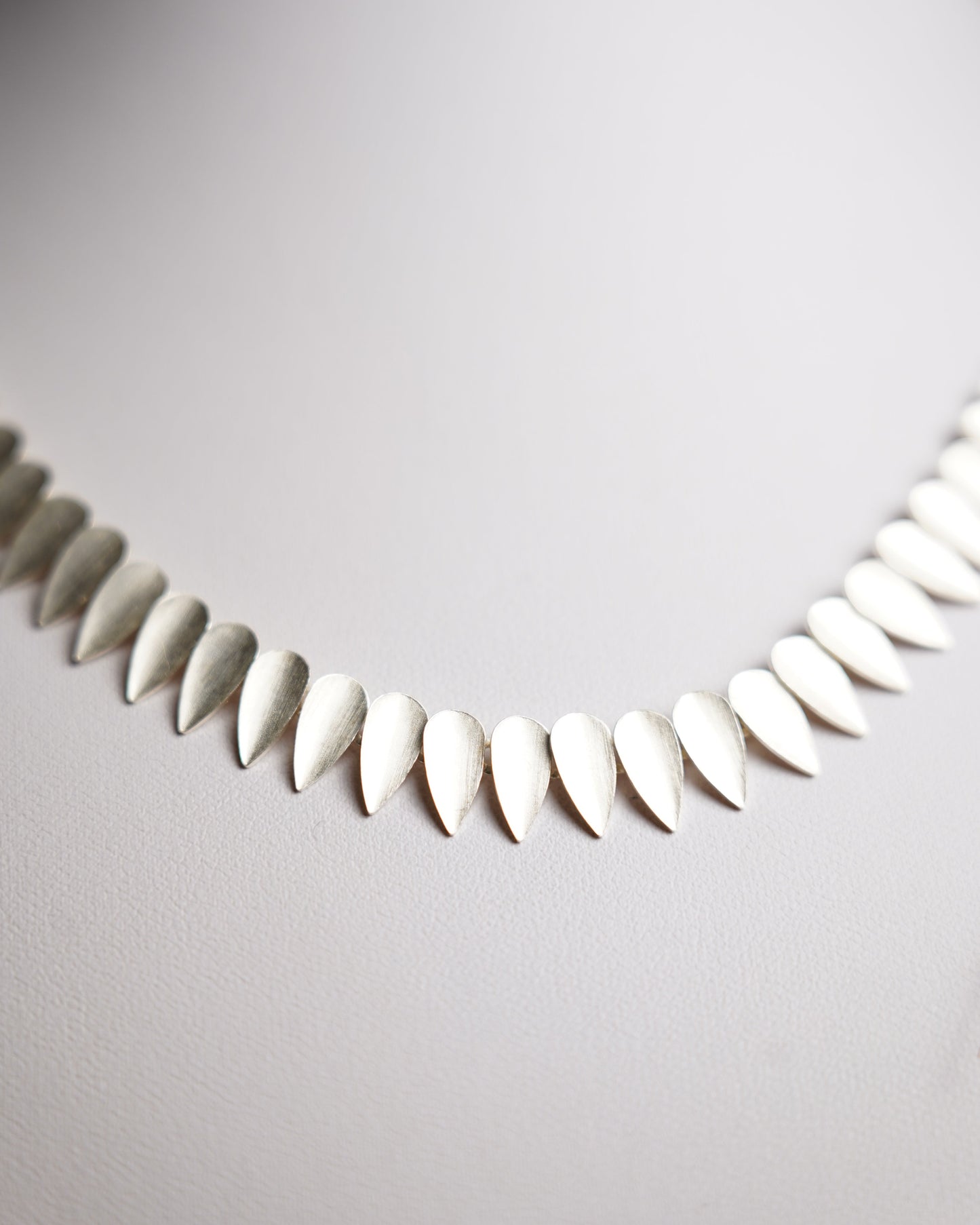 „Silver Petal“ – Kette aus 925/- Sterlingsilber
