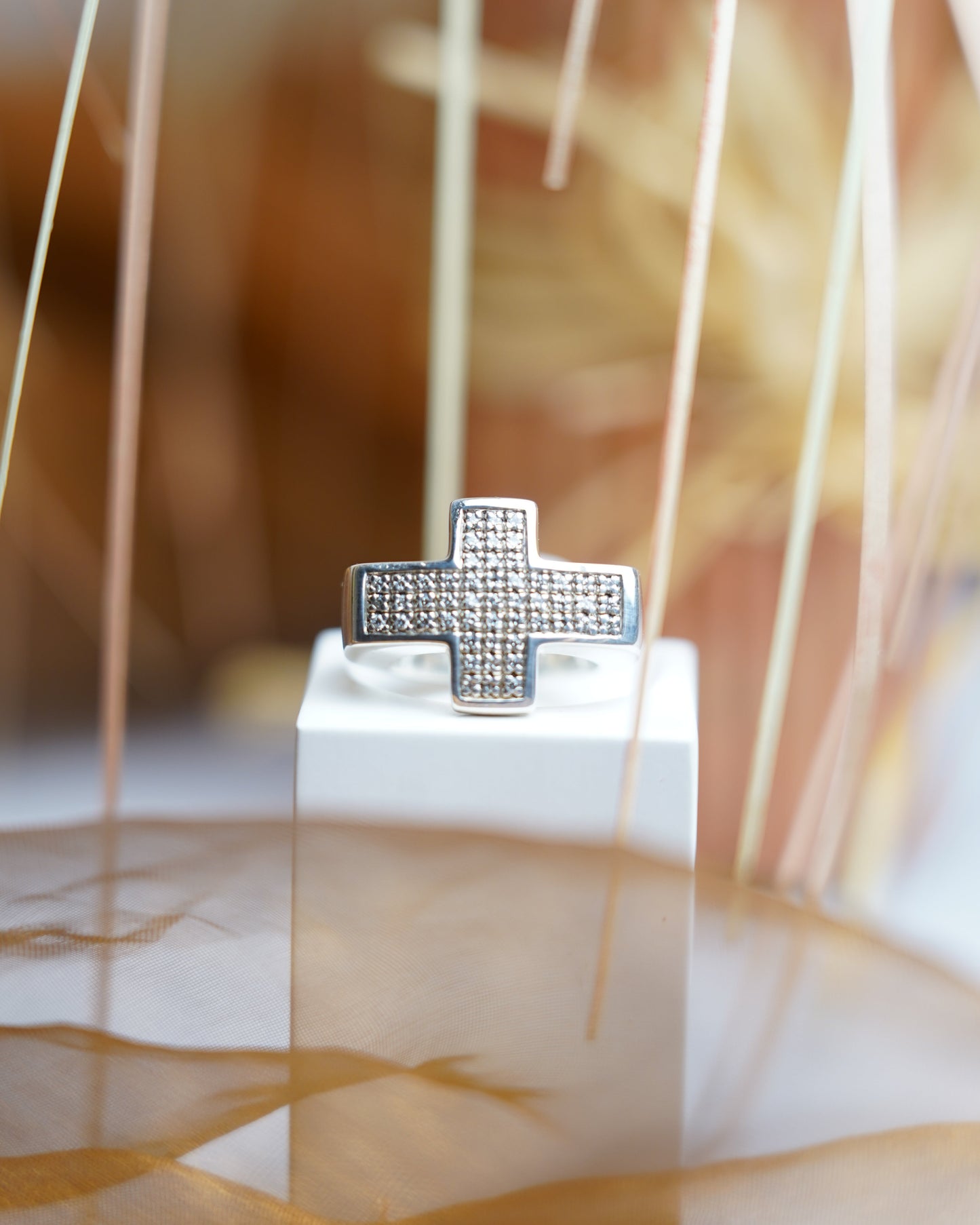 „Faithful Shine“ – Ring aus 925/- Sterlingsilber mit Zirkoniasteinen