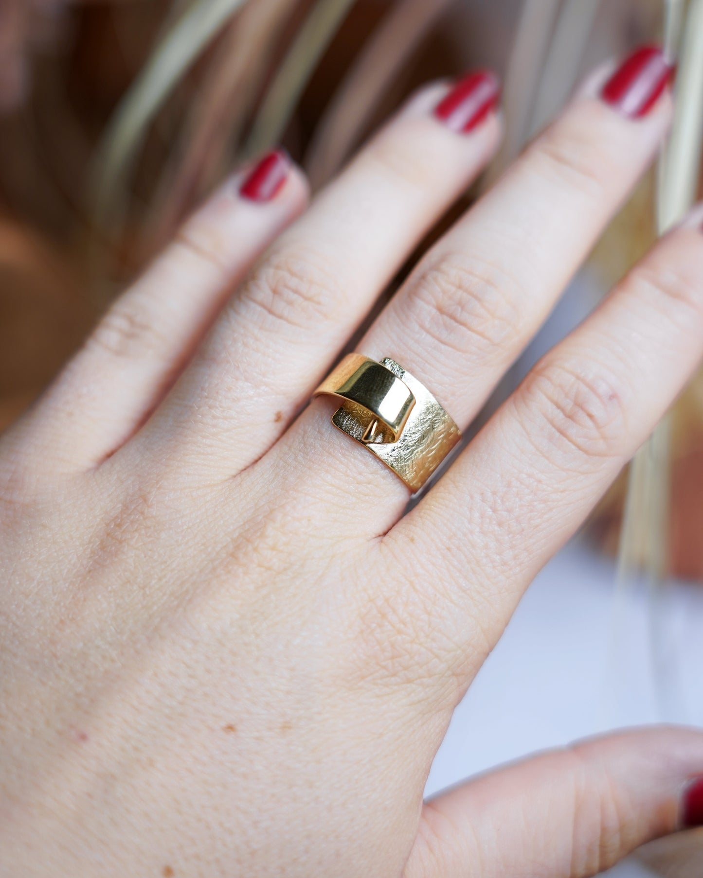 „Folded Craft“ – Ring aus 333/- Gelbgold