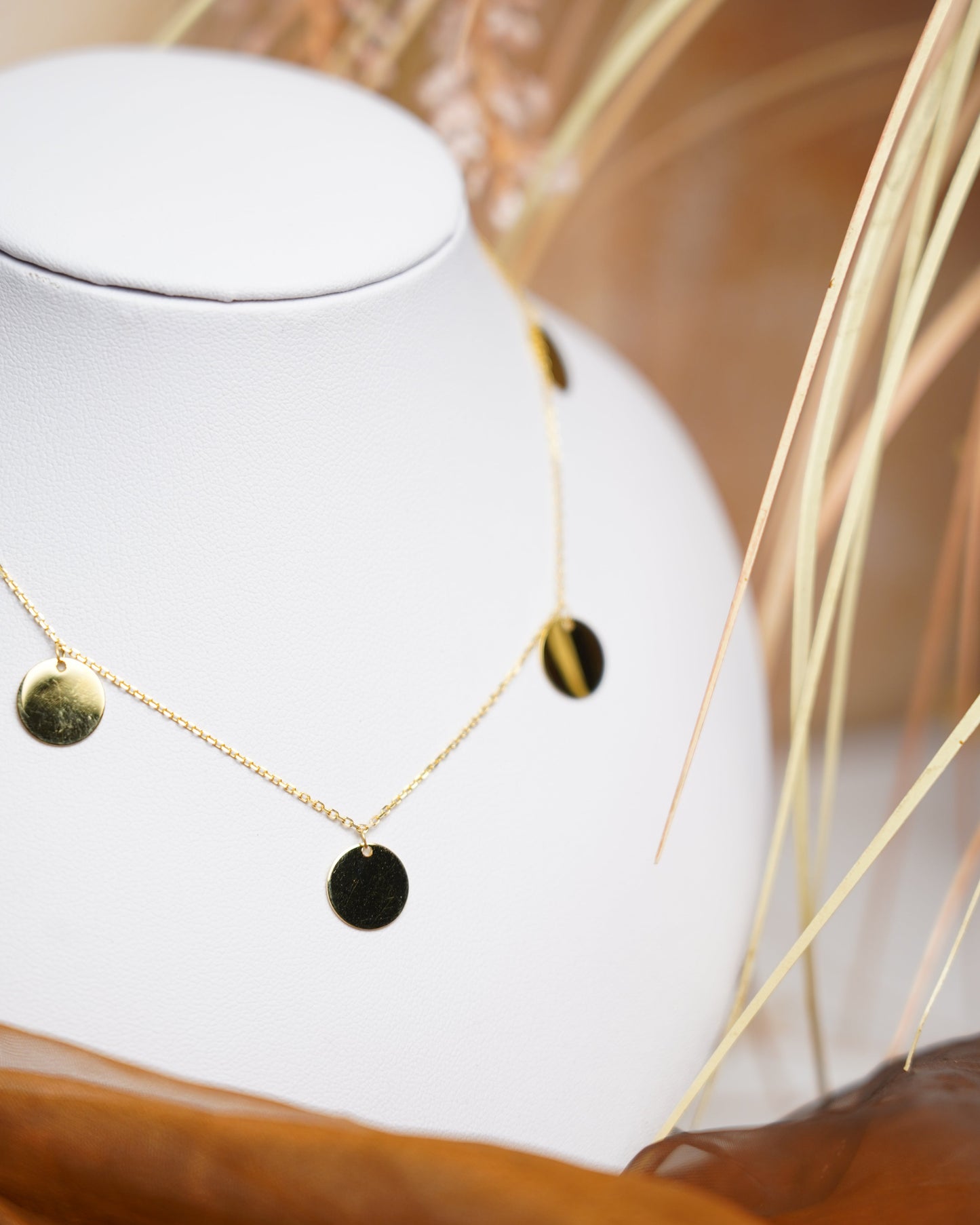 „Golden Dots“ – Kette aus vergoldetem 925/- Sterlingsilber