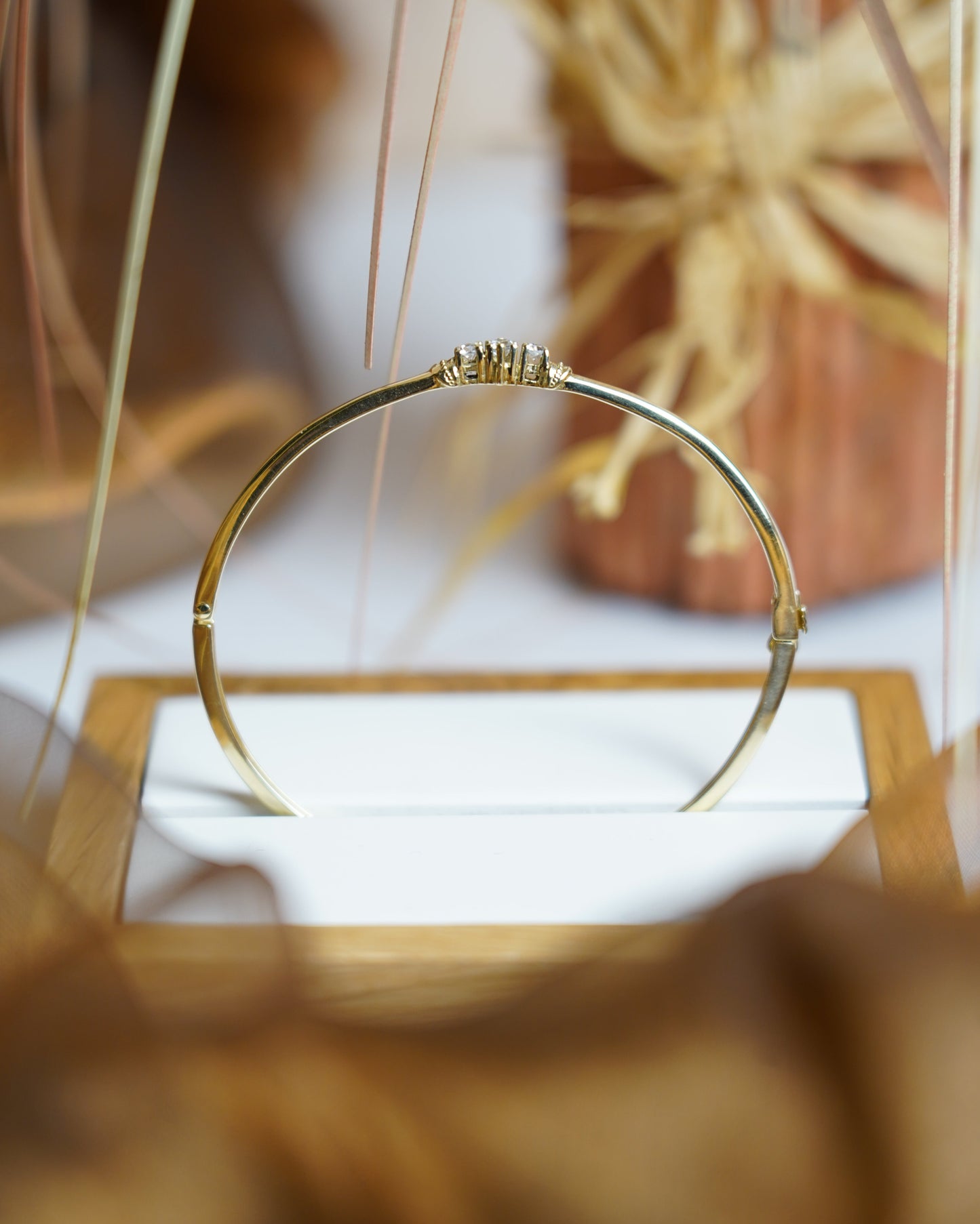 „Golden Spark Line“ – Armreif aus 585/- Gelbgold mit Zirkoniasteinen