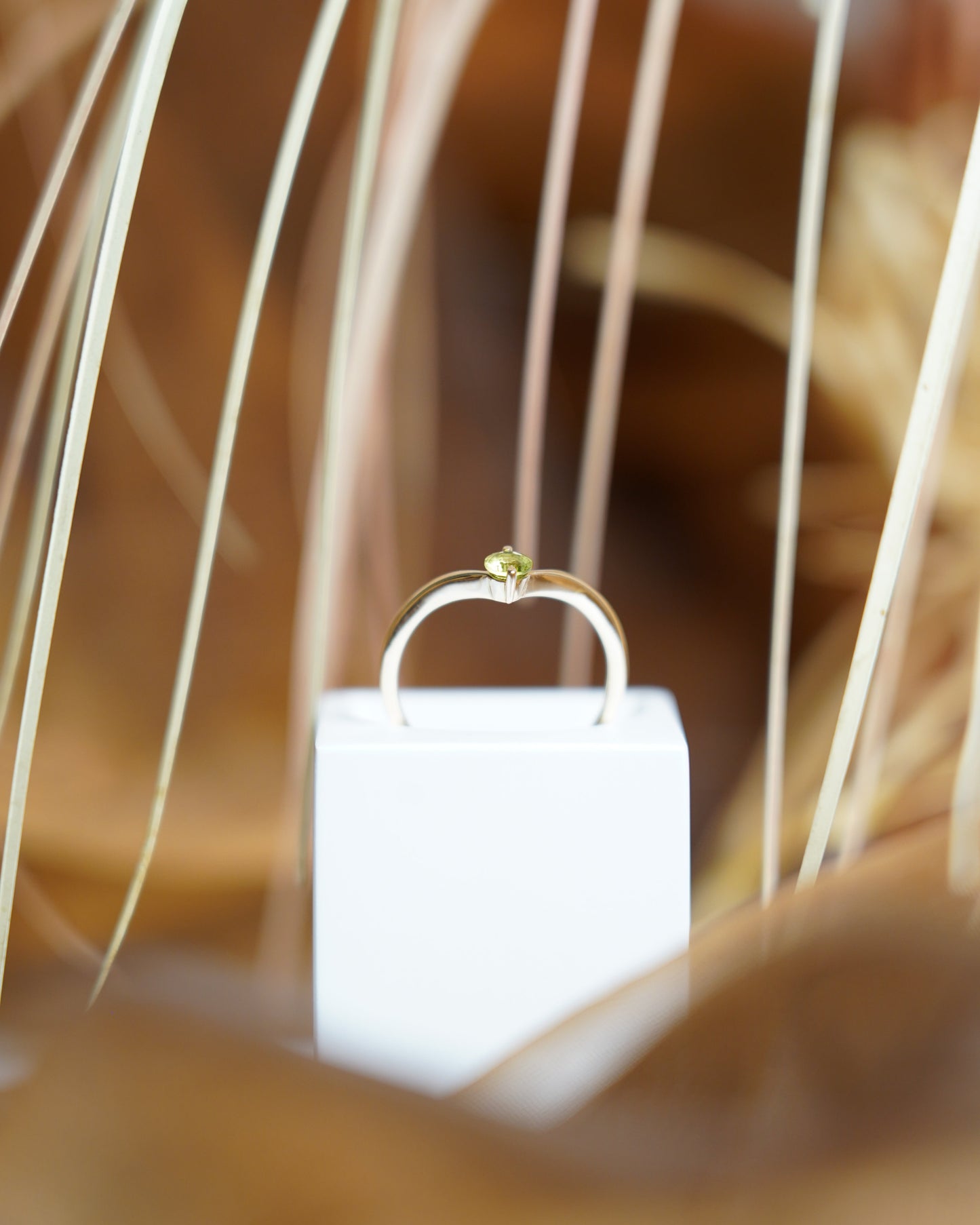 „Green Glow“ – Ring aus 375/- Gelbgold mit Peridot