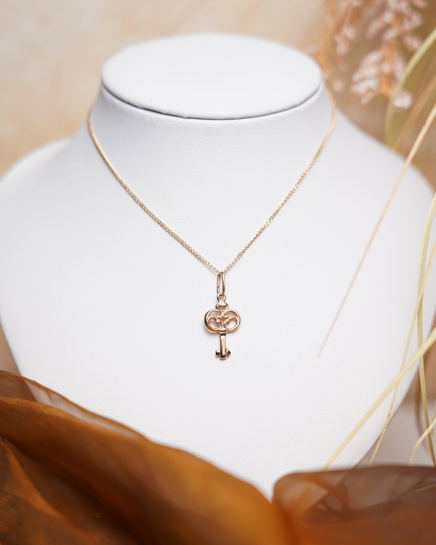 „Key Link“ - Kette aus 583/- Rotgold