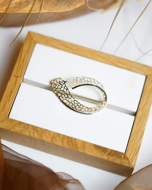 „Lace Leaf“ – Brosche aus 333/- Gelbgold