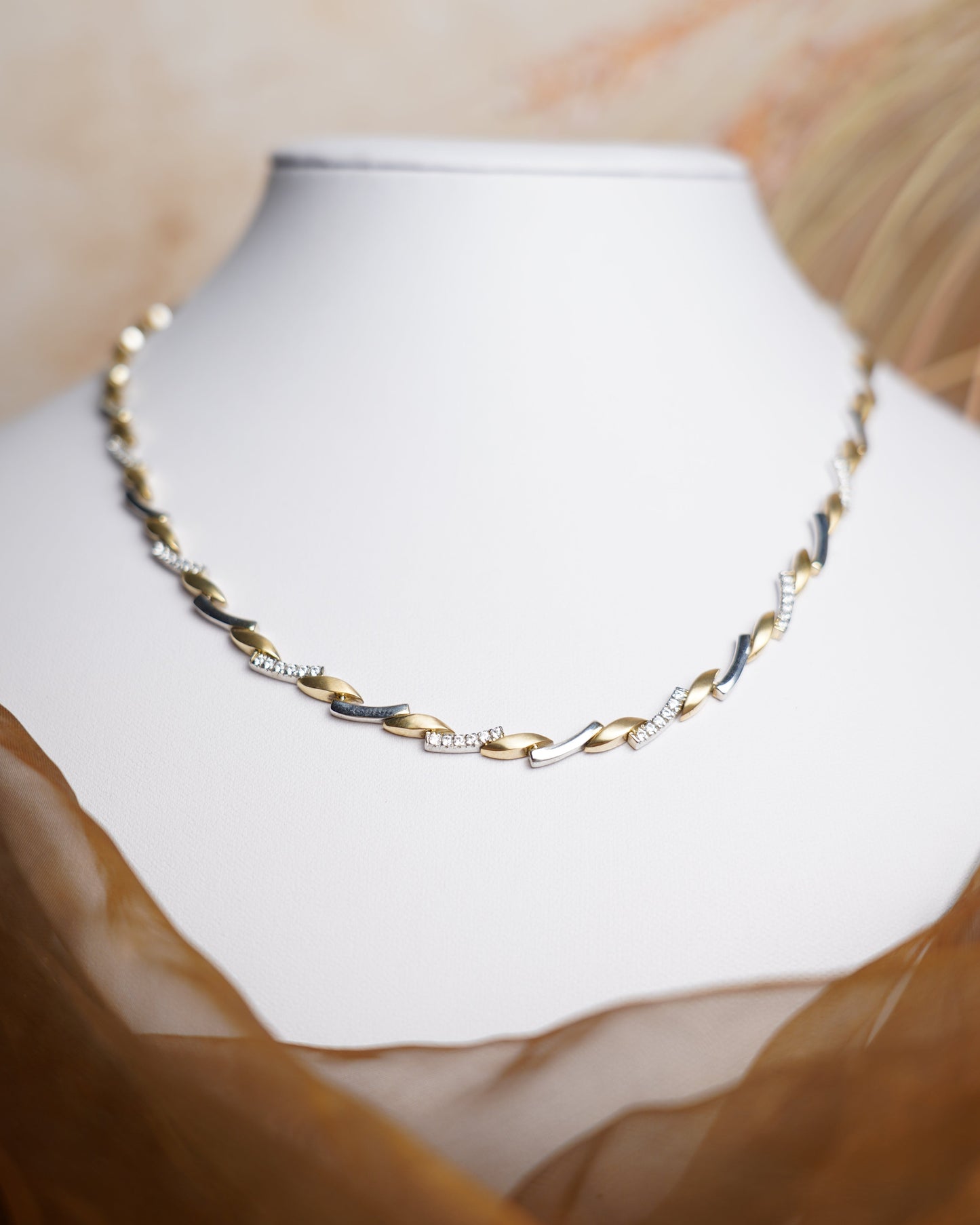 „Luminous Duo“ – Kette aus 585/- Gelb- und Weißgold mit Zirkoniasteinen