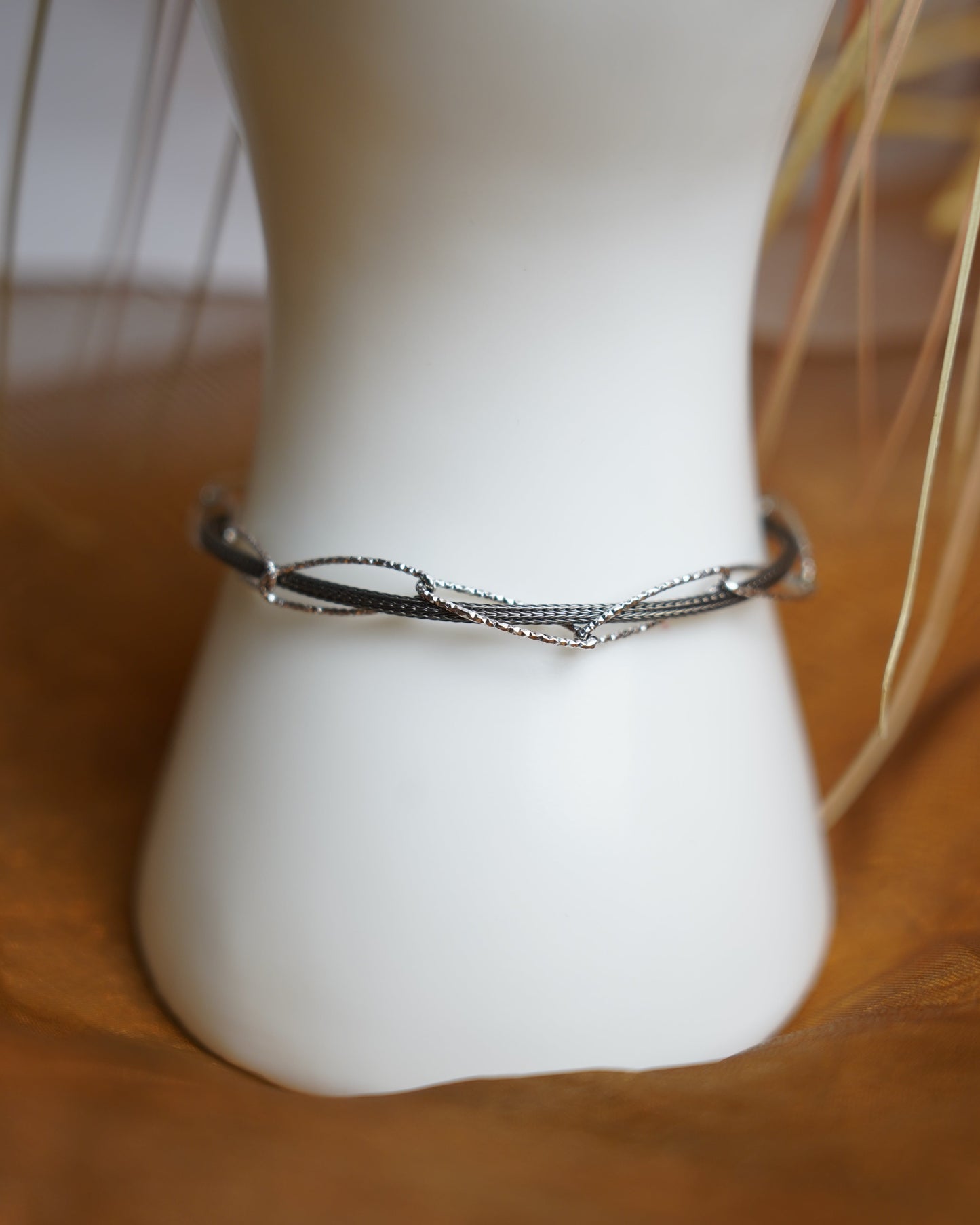 Mesh Flow Armband aus 925 Sterlingsilber mit feinen Silbersträngen
