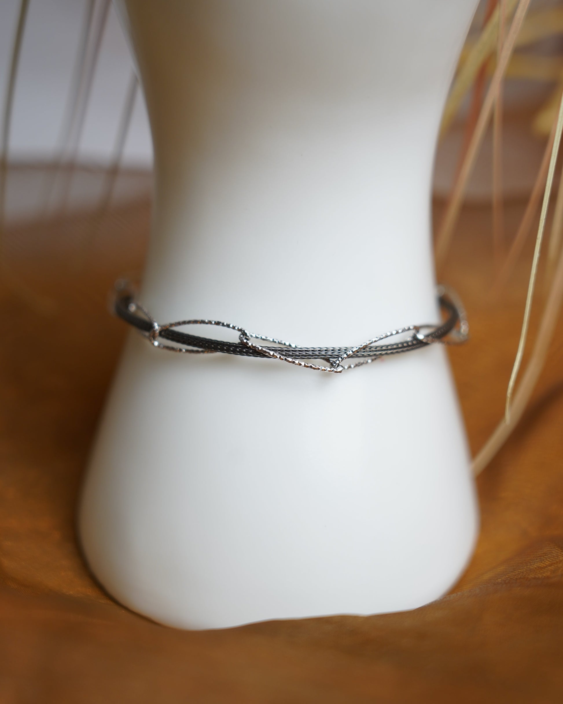 Mesh Flow Armband aus 925 Sterlingsilber mit feinen Silbersträngen