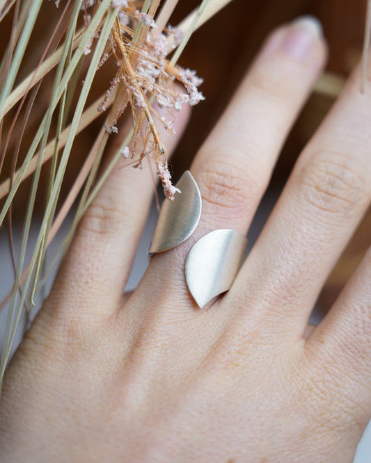 „Moon Arc“ – Ring aus 925/- Sterlingsilber
