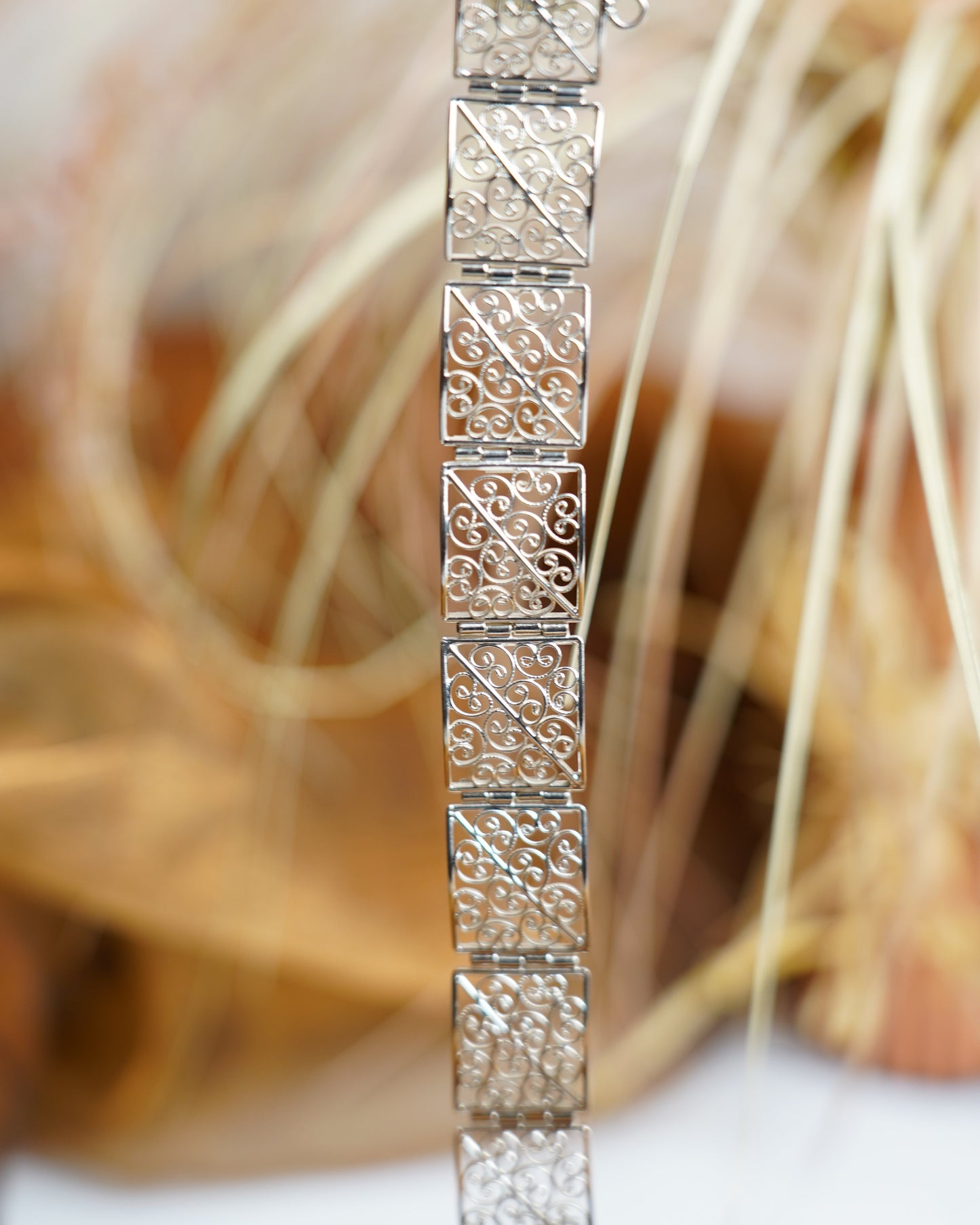 „Ornate Square Link“ – Armband aus 835/- Silber