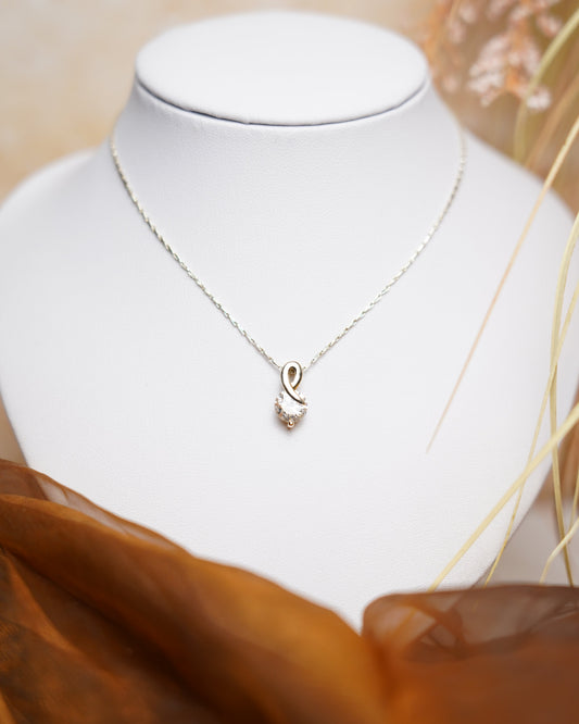 „Pure Glow“ – Kette aus 333/- Gelbgold mit Zirkoniastein