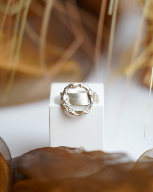 „Raw Circle“ – Ring aus 925/- Sterlingsilber