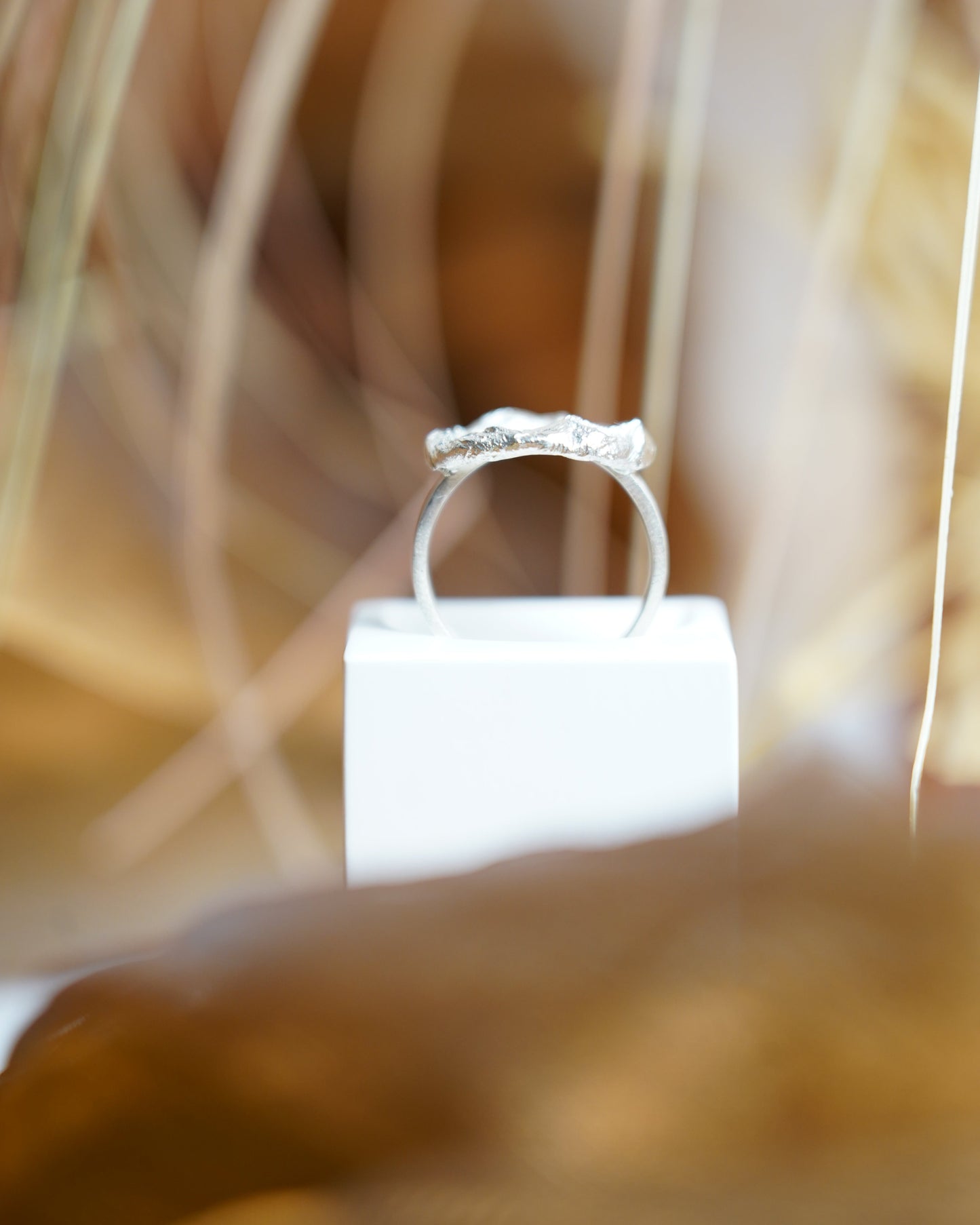 „Raw Circle“ – Ring aus 925/- Sterlingsilber
