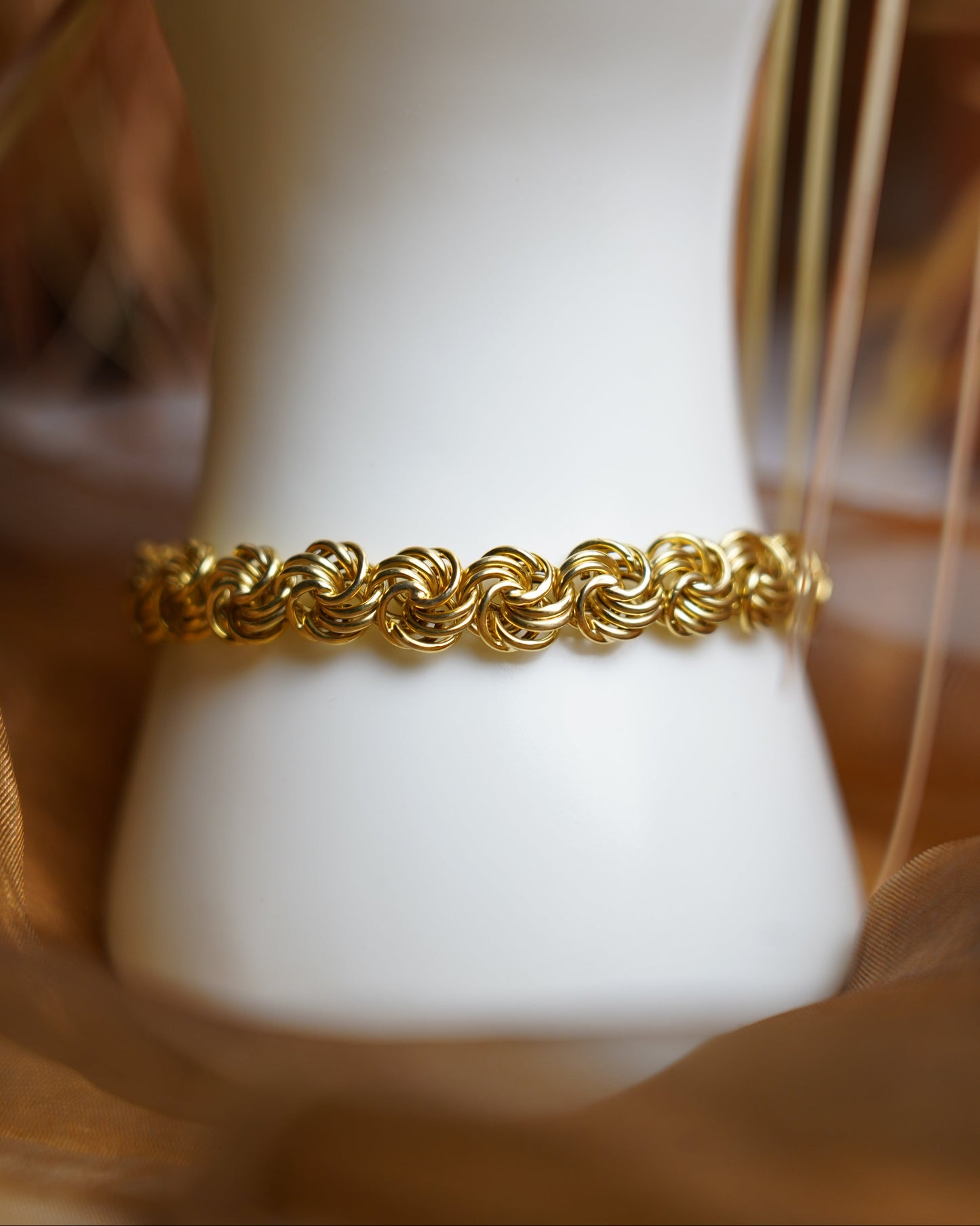 „Royal Loop“ – Armband aus 585/- Gelbgold