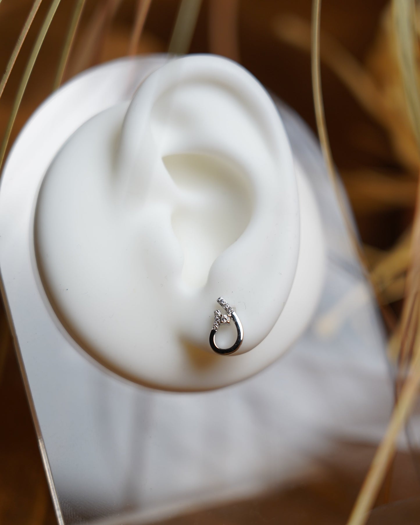 „Silver Flow“ – Ohrstecker mit Tropfendesign aus 925/- Sterlingsilber